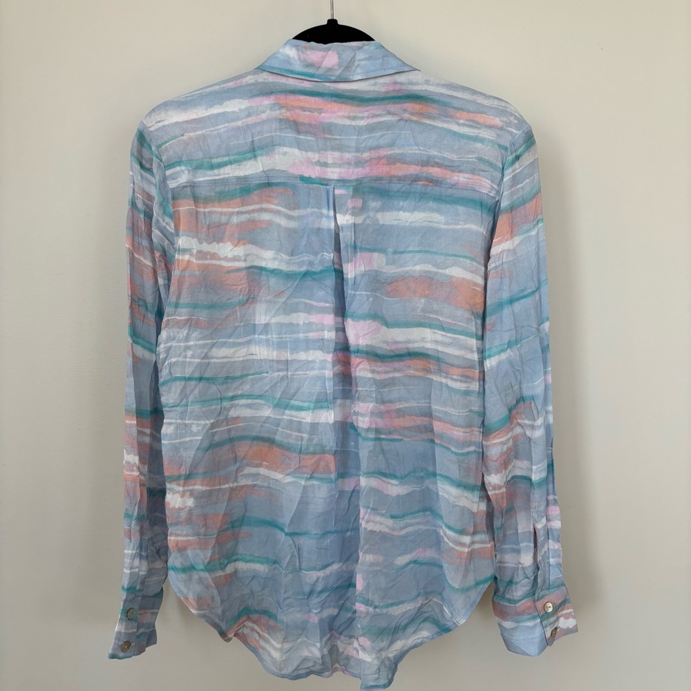 Bella Dahl Long Sleeve Button Down Top with Sunset Design Size S‎ NWT - Picture 3 of 10